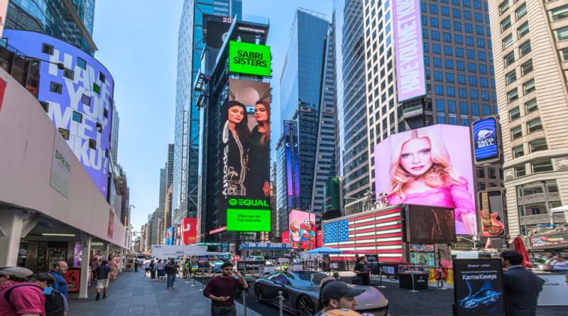 Sabri Sisters Take Center Stage in New York’s Times Square