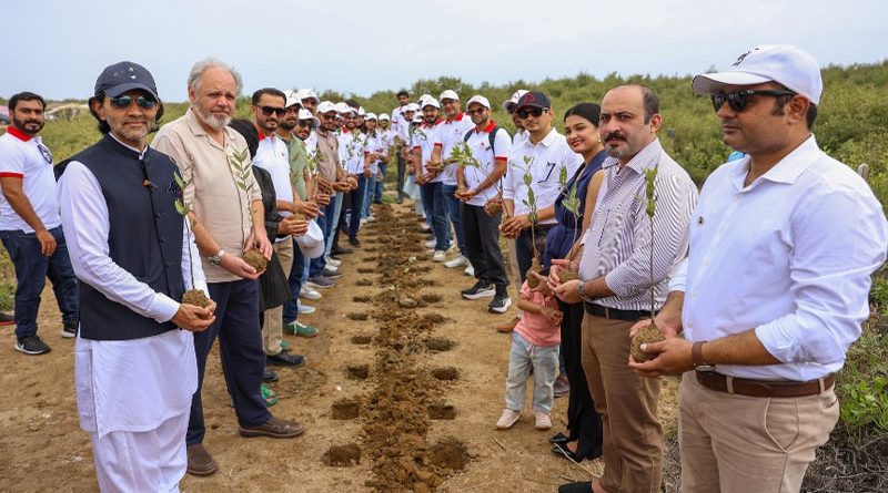 Bank Alfalah and WWF-Pakistan Mark Pakistan's Independence Day with Alfa Forest Mangrove Plantation Drive